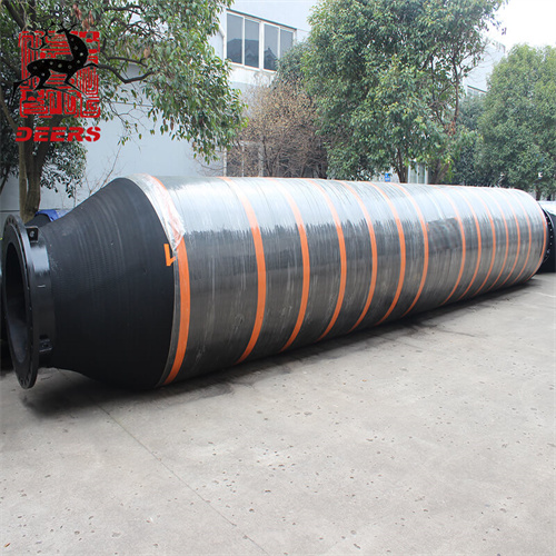 خراطيم التجريف العائمة