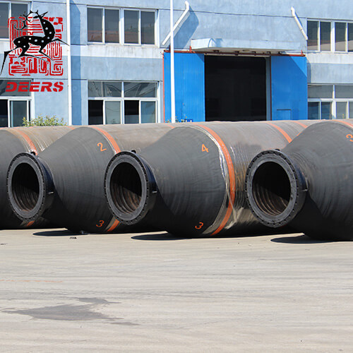 الخراطيم العائمة المصفحة